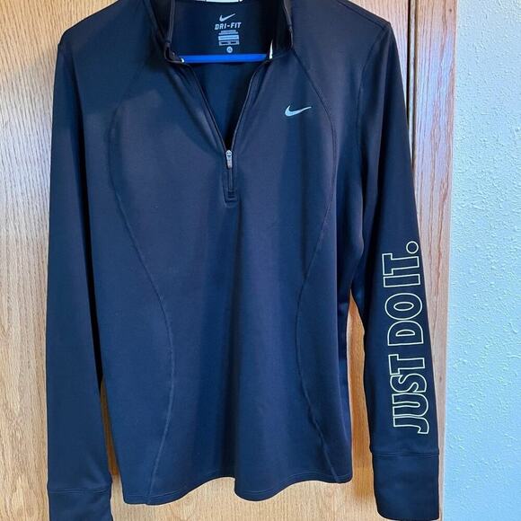 Nike women’s XL “JUST DO IT” logo, Dri-FIT black 1/4 zip long sleeve - Picture 2 of 12